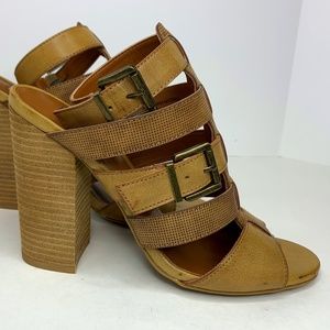 Dolce by Mojo Moxy Tan Chunky Sandals Stacked Heel Ankle Strap Women's S…